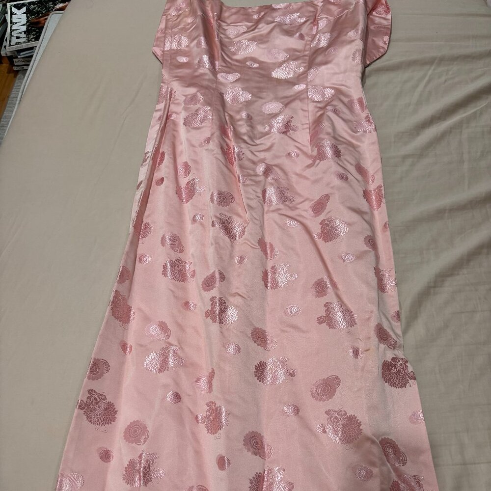 Vintage Medallion Print - Beautiful Dress